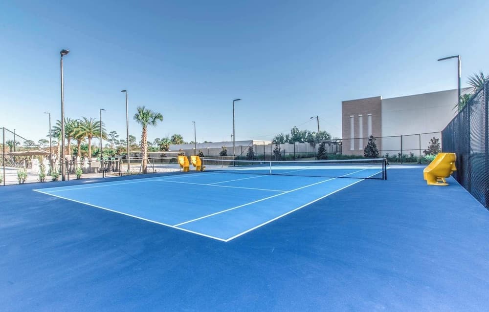 Crowned Escape - Image 30