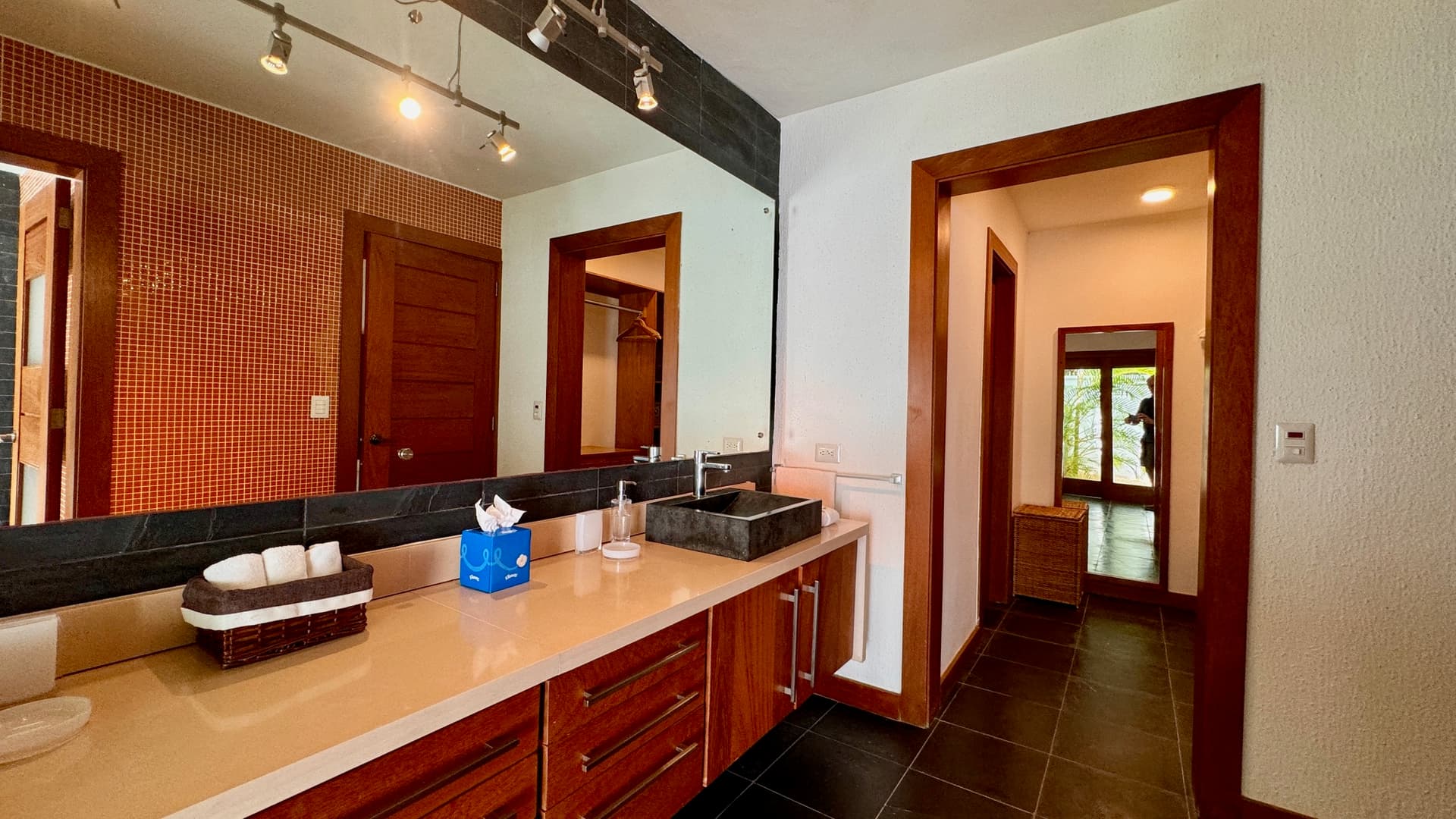 Villa Avantgarde - Image 112