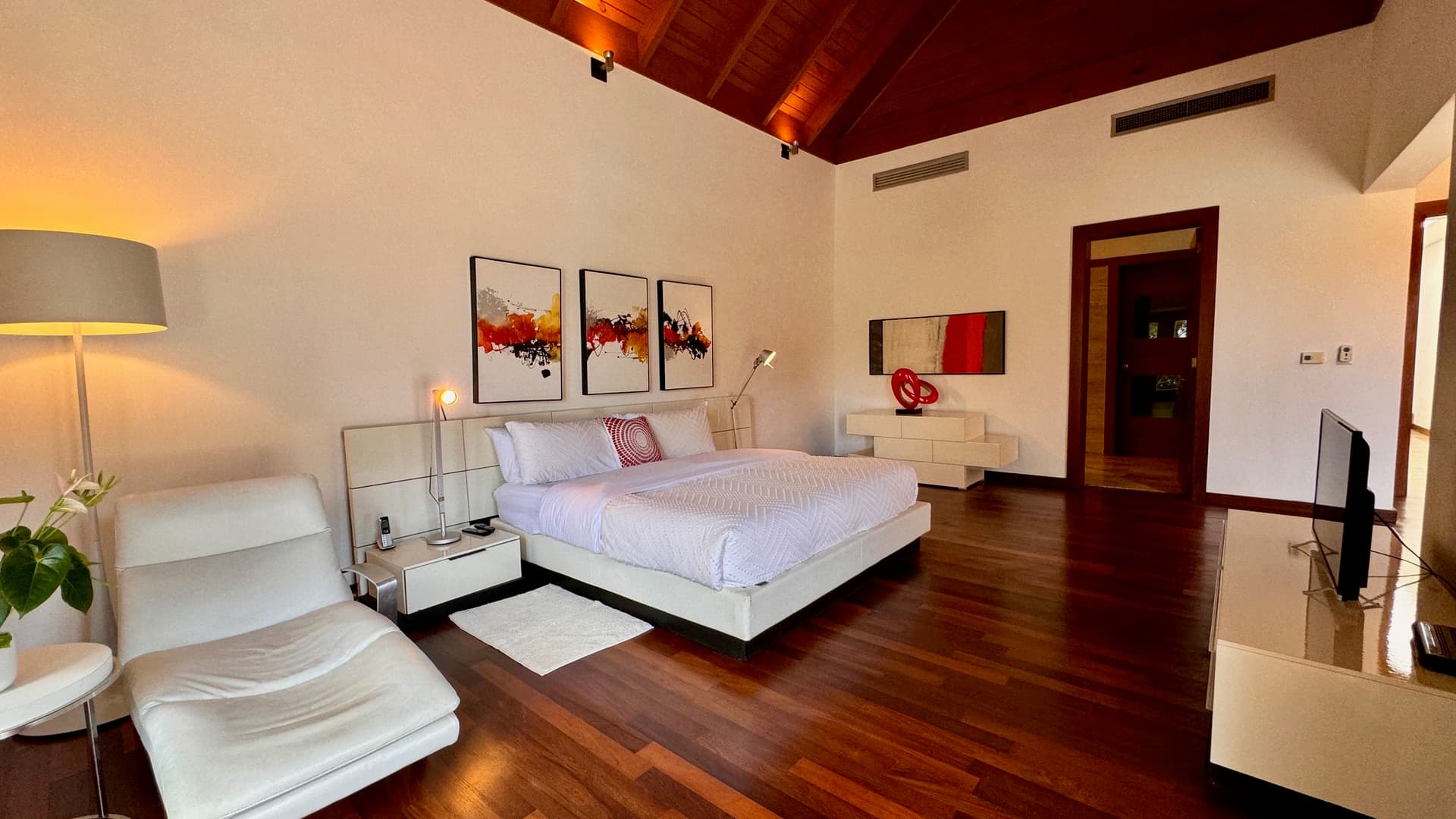 Villa Avantgarde - Image 89