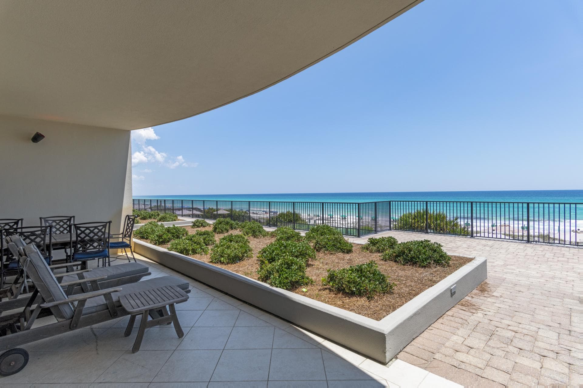 Villa Coyaba #108 - Image 2