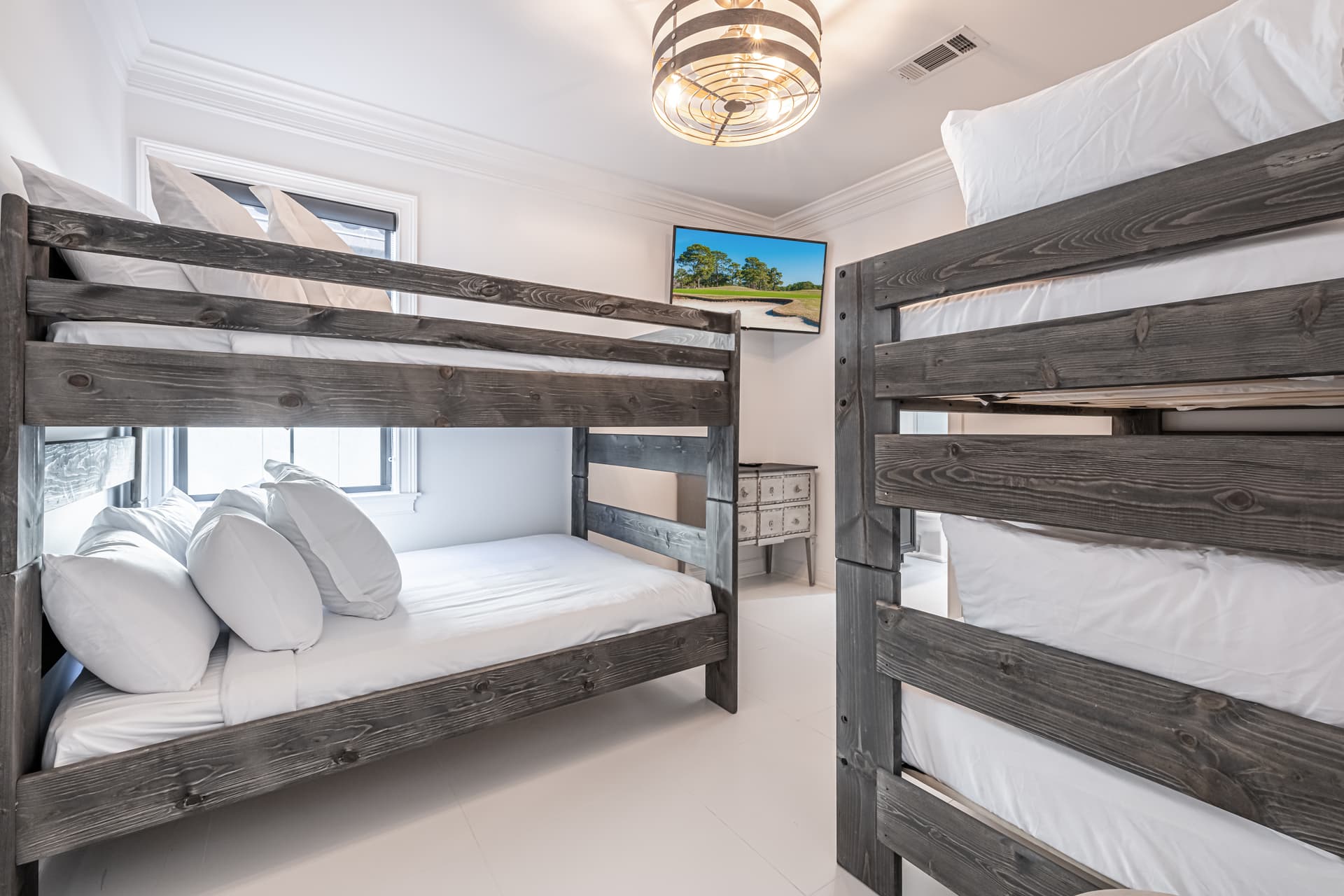 Villa Lago #1922 - Image 28