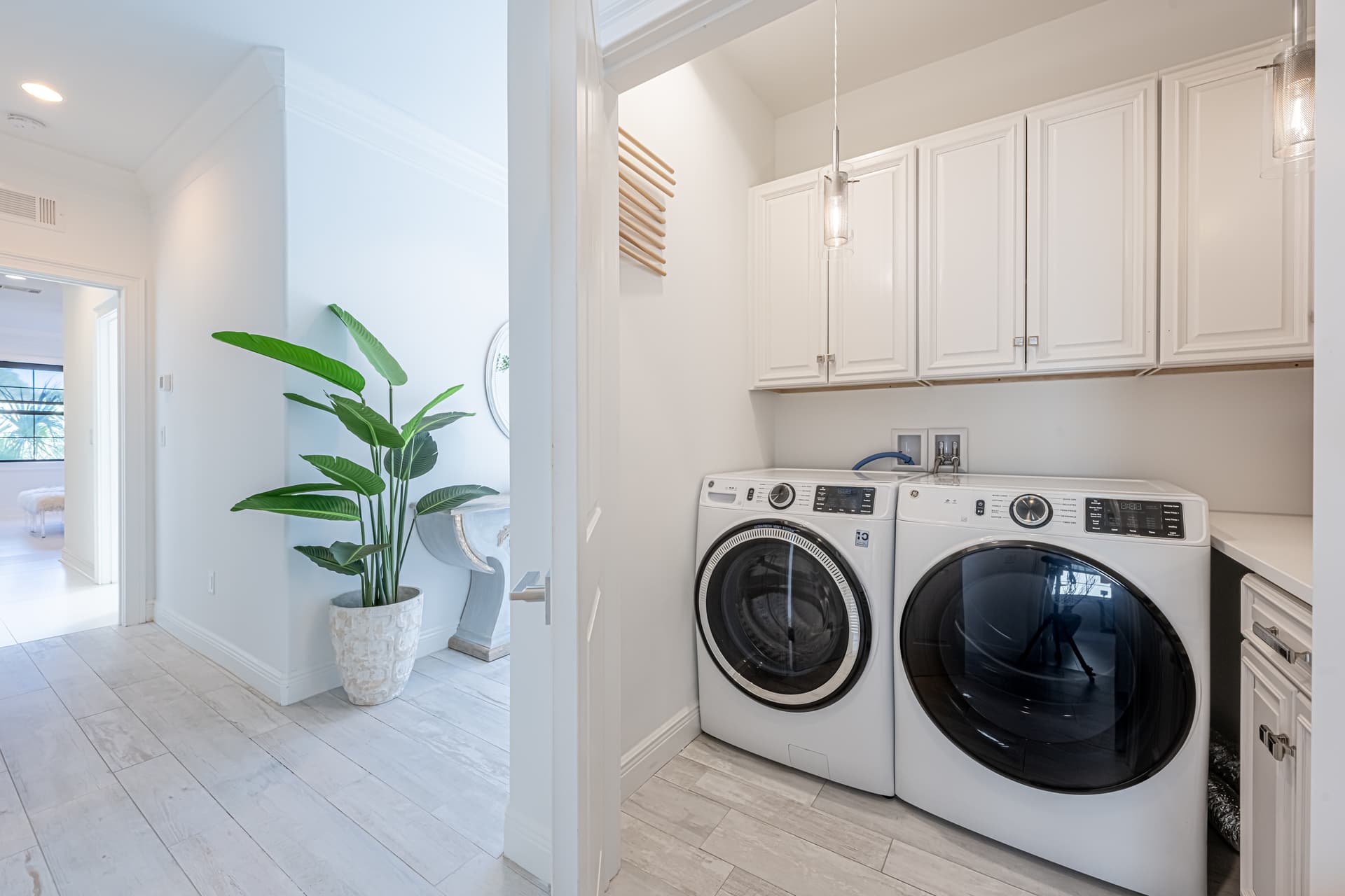 Villa Lago #1922 - Image 31