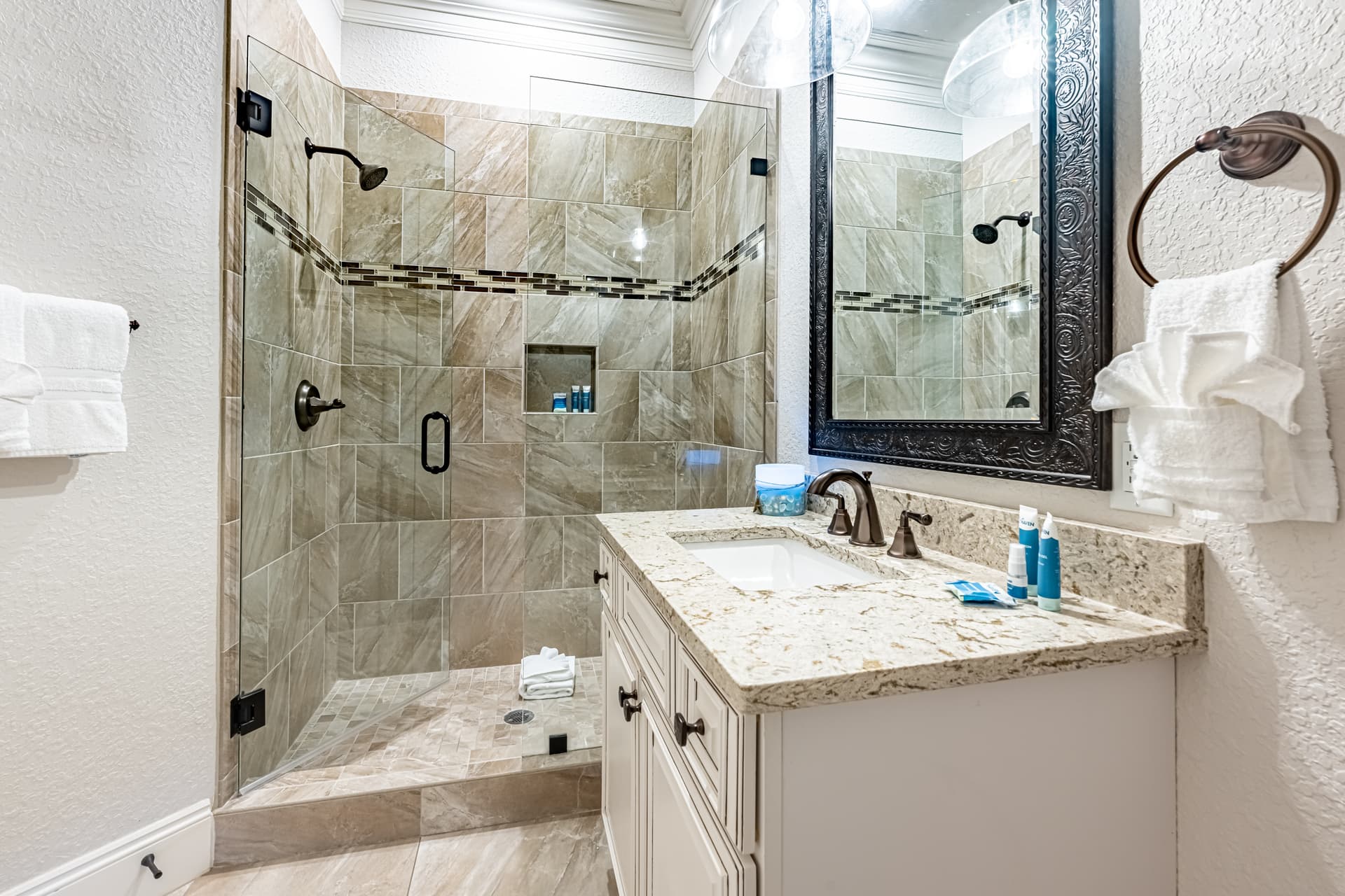 Seadragon House - Image 25