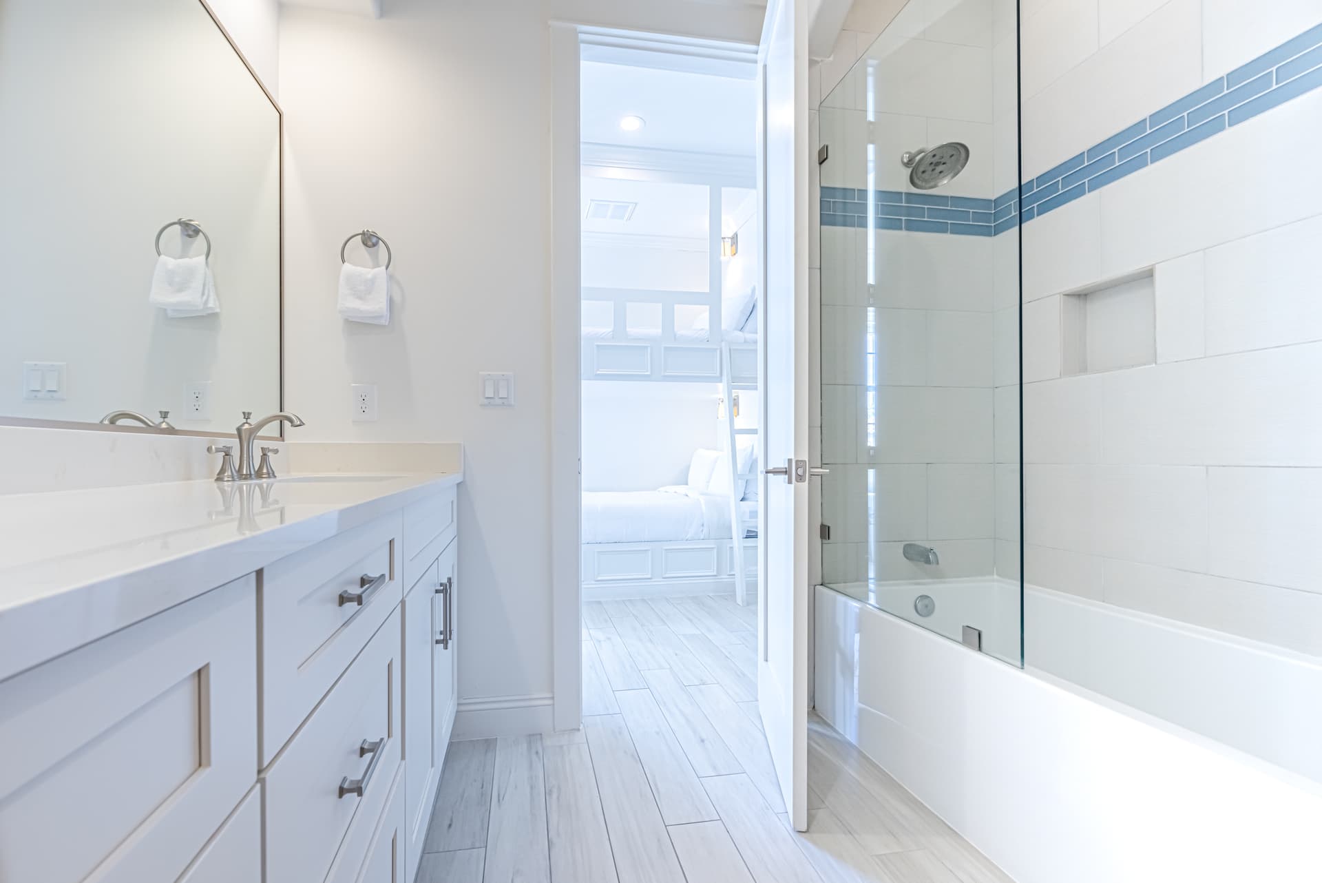 Lago Boardwalk House - Image 20