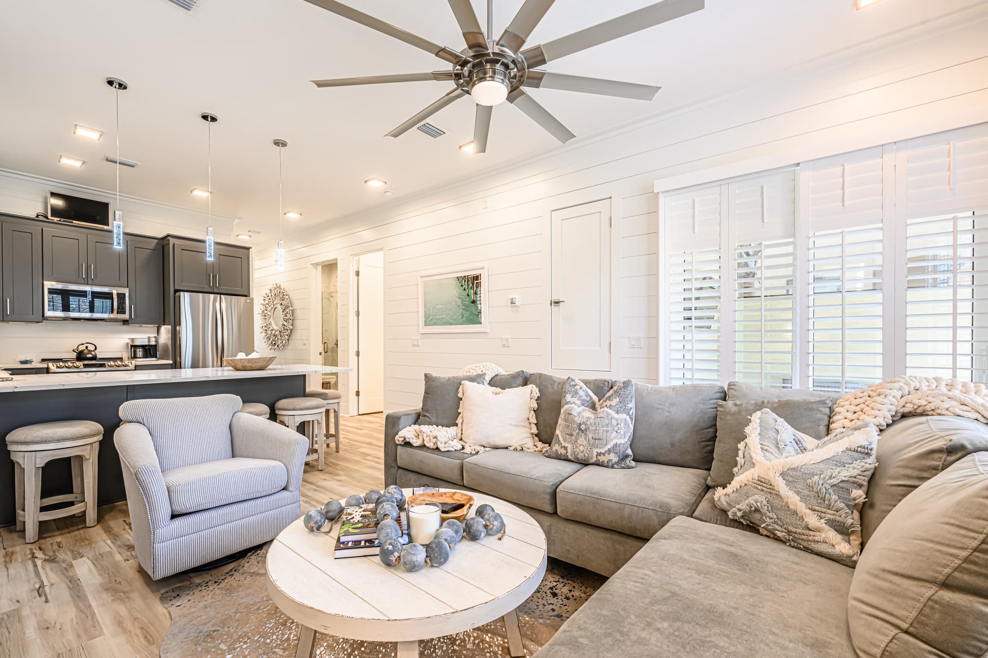 Villa Lago #1966 - Image 2