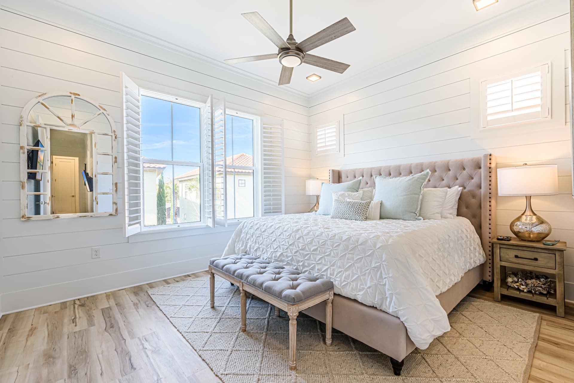 Villa Lago #1966 - Image 15