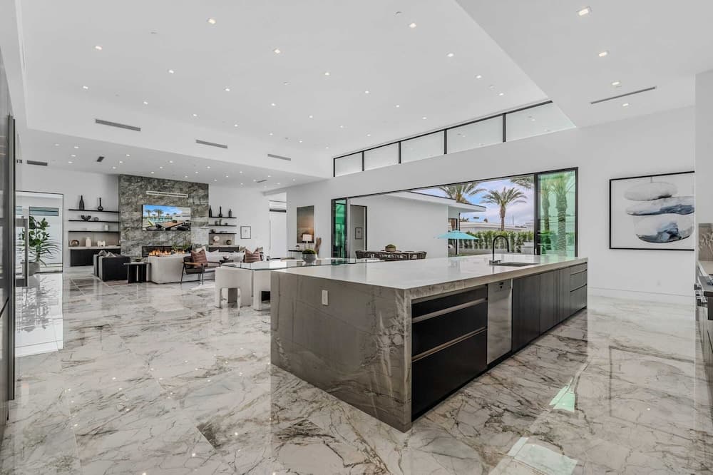 Bravo Villa #3 - Image 17