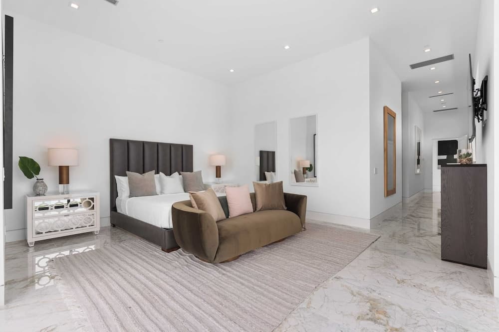 Bravo Villa #3 - Image 26