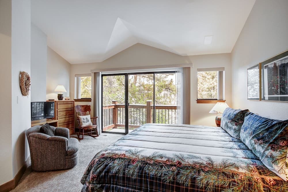 Village Point #308 - Image 4