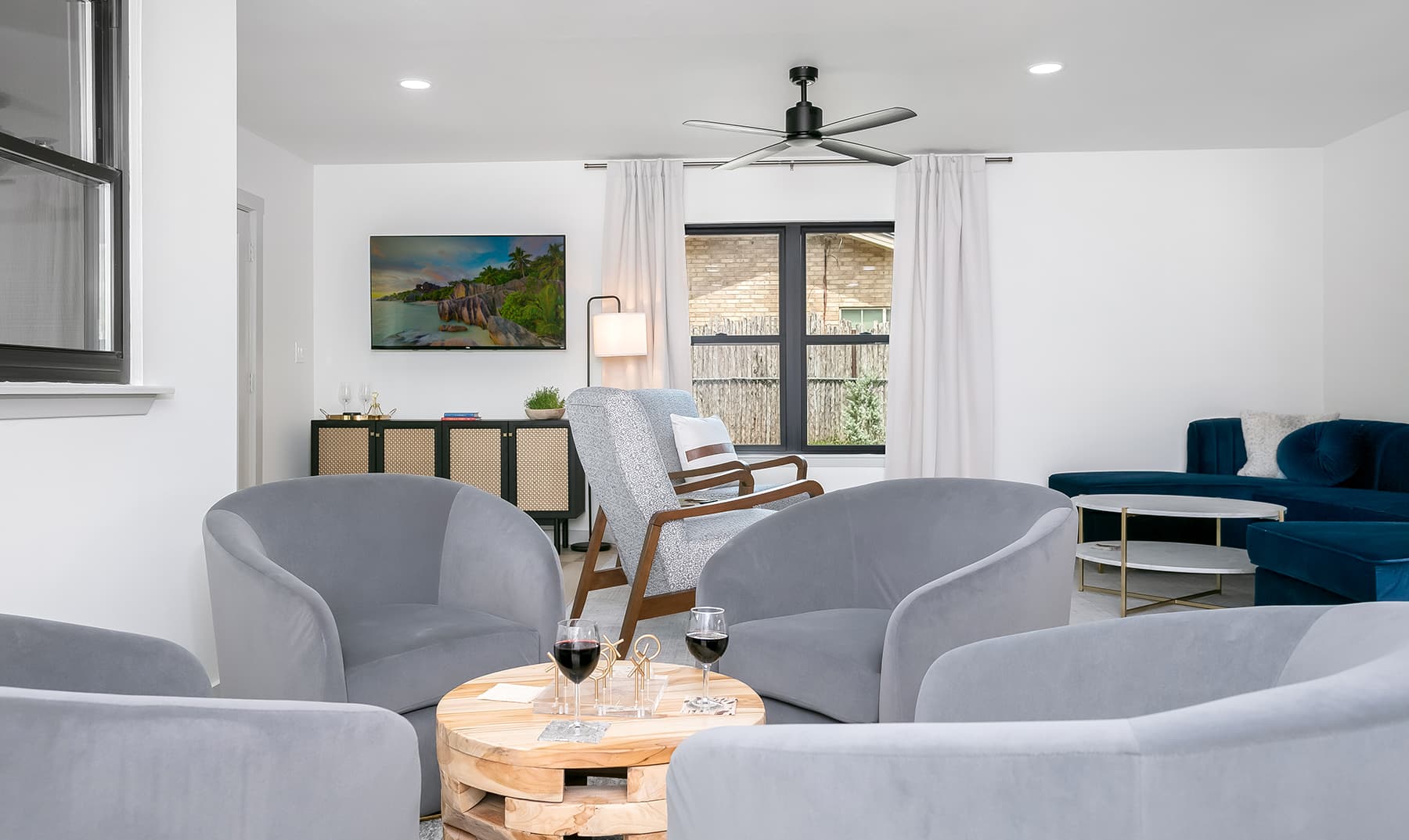 Vine and Vibes - Image 4