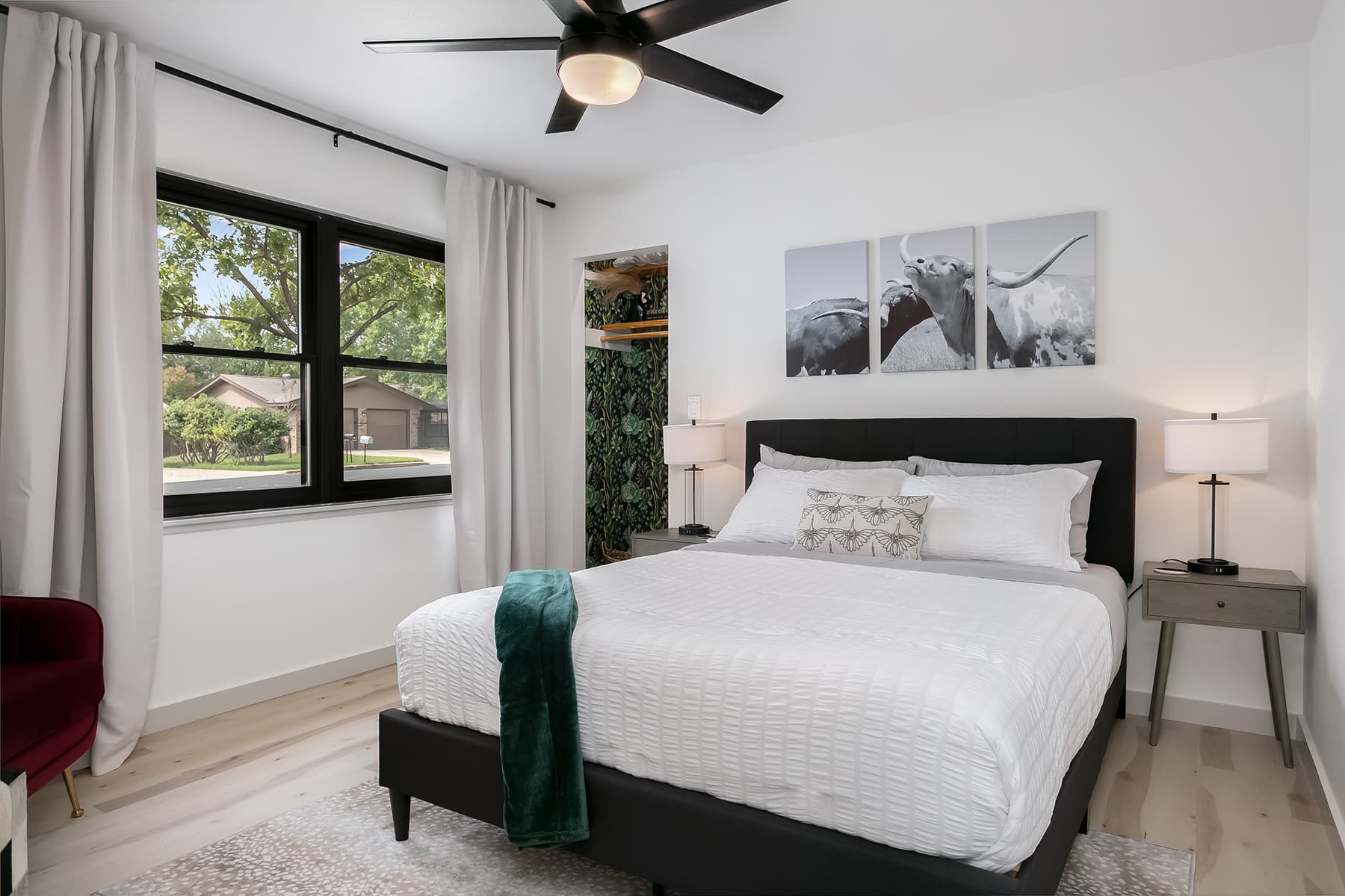 Vine and Vibes - Image 10