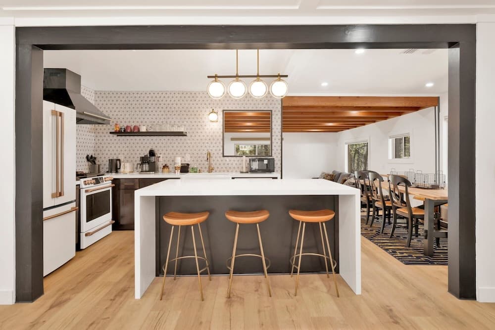 Vista Pines #234 - Image 5