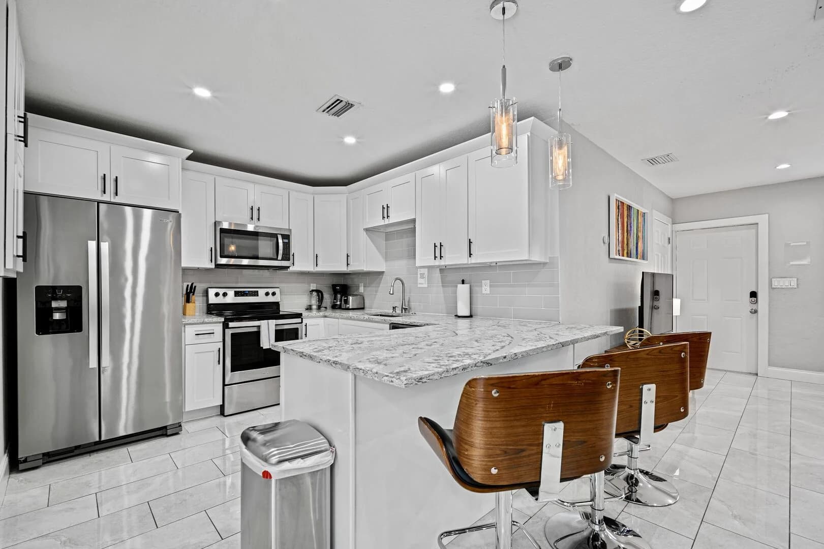 Wilton Manor - Image 5