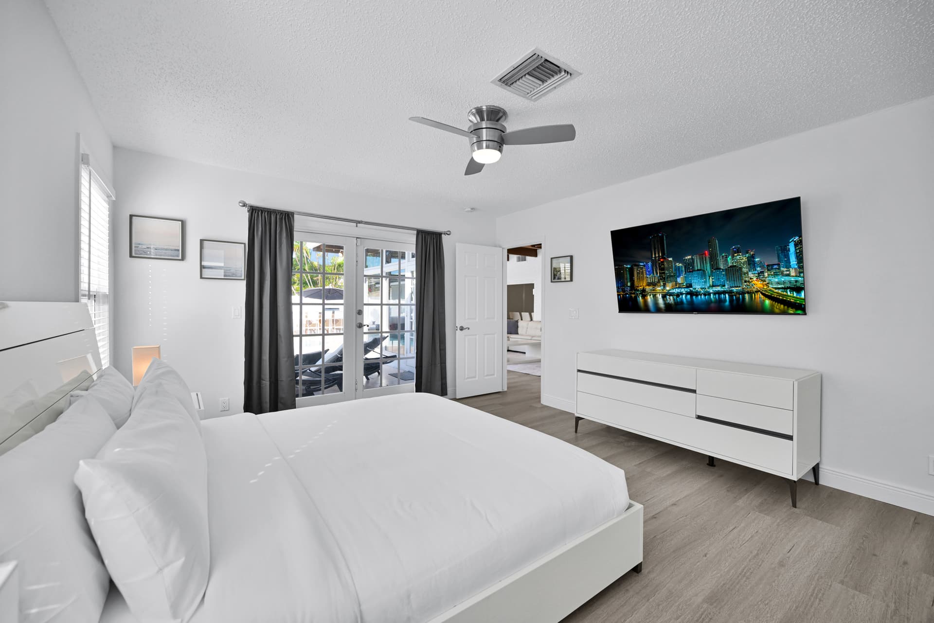 Rodman House - Image 52