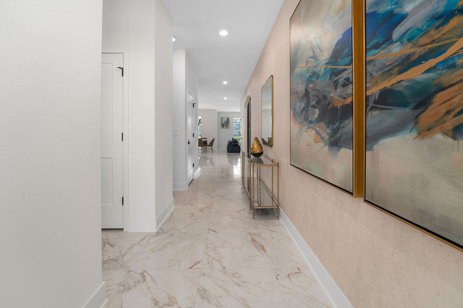 Stunning Villa - Image 8