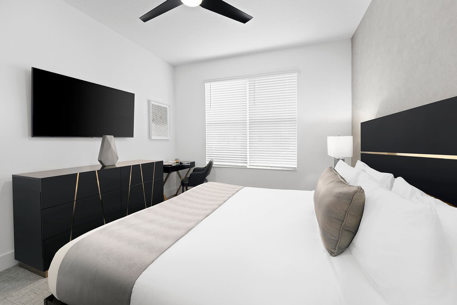 Leah's Lair - Image 18