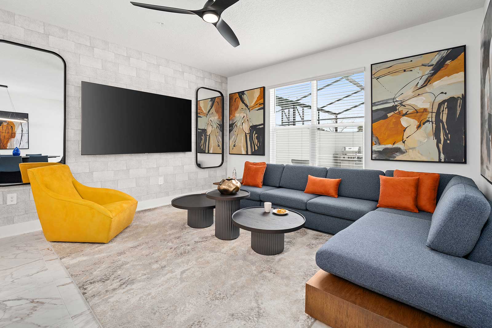 Leo's Loft - Image 4