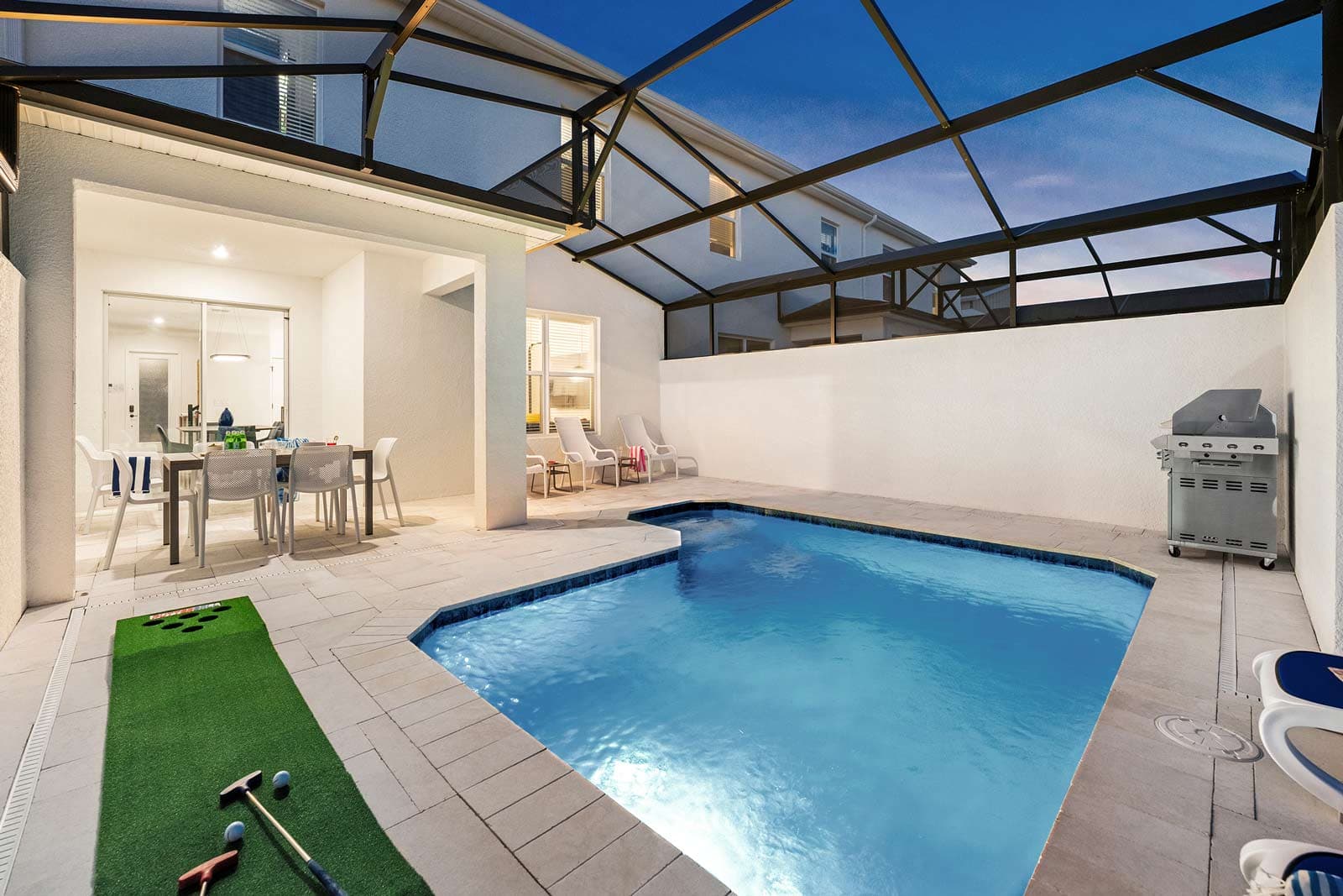 Tristan's Terrace - Image 30