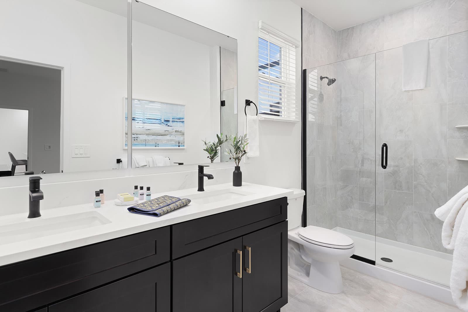 Glorious Villa - Image 15