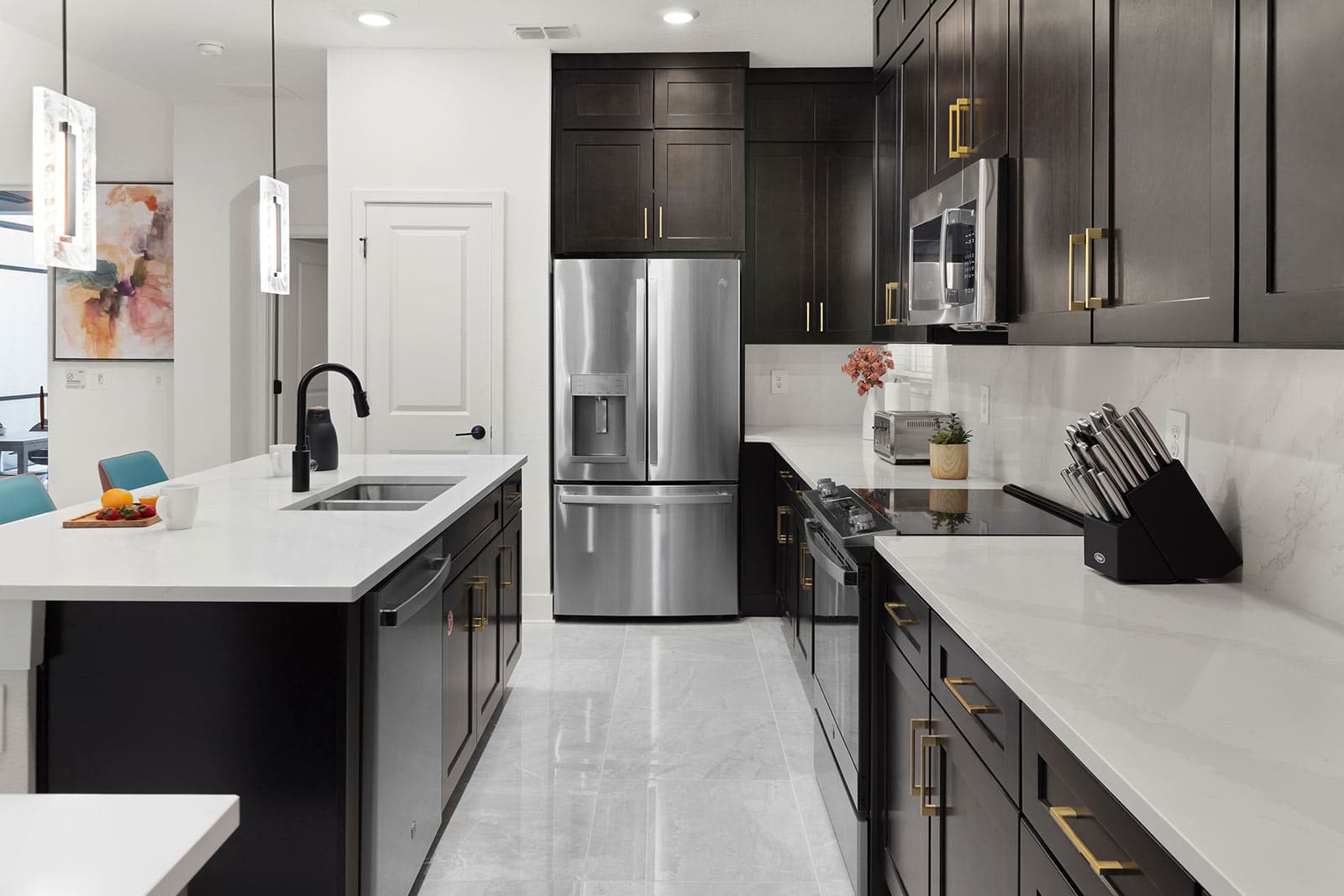 Glamorous Villa - Image 5