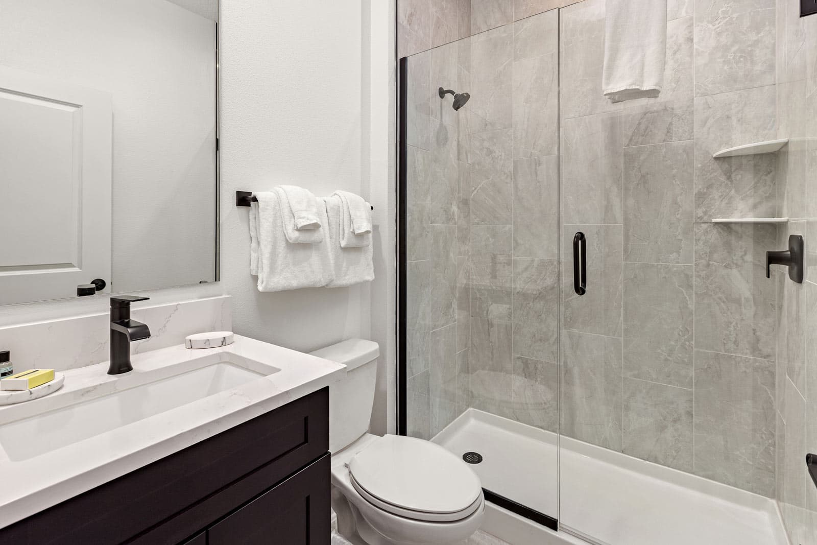 Glamorous Villa - Image 17