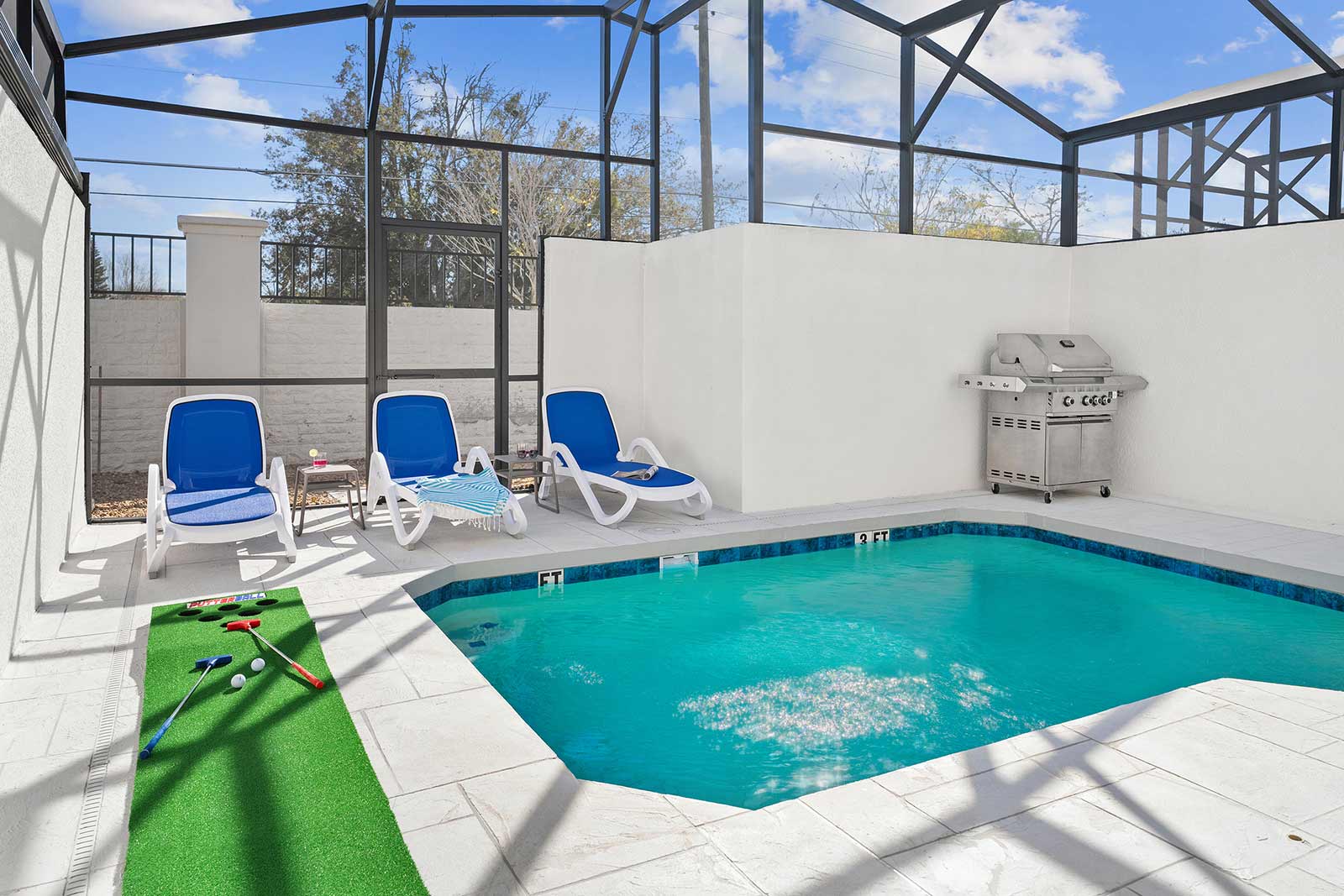 Hugo's Hacienda - Image 2