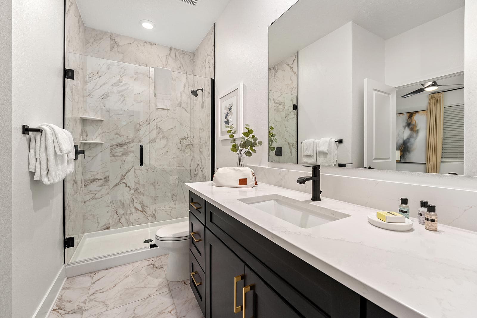 Colossal Court - Image 14