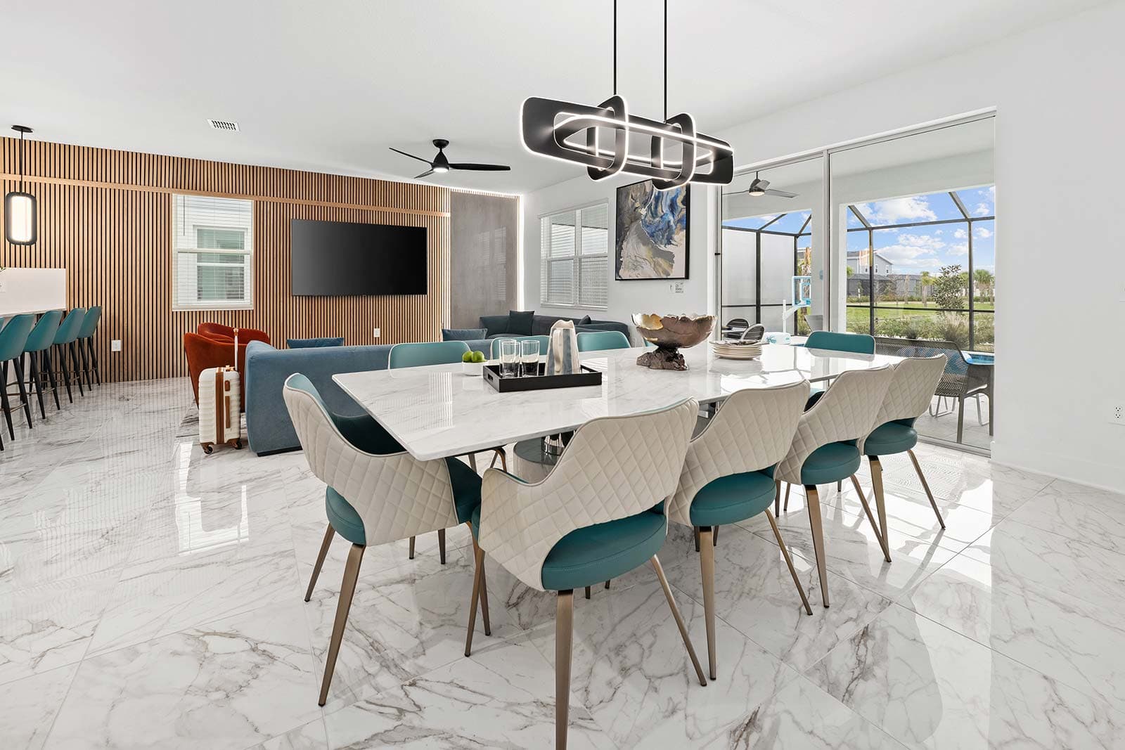 Glorious Getaway - Image 8