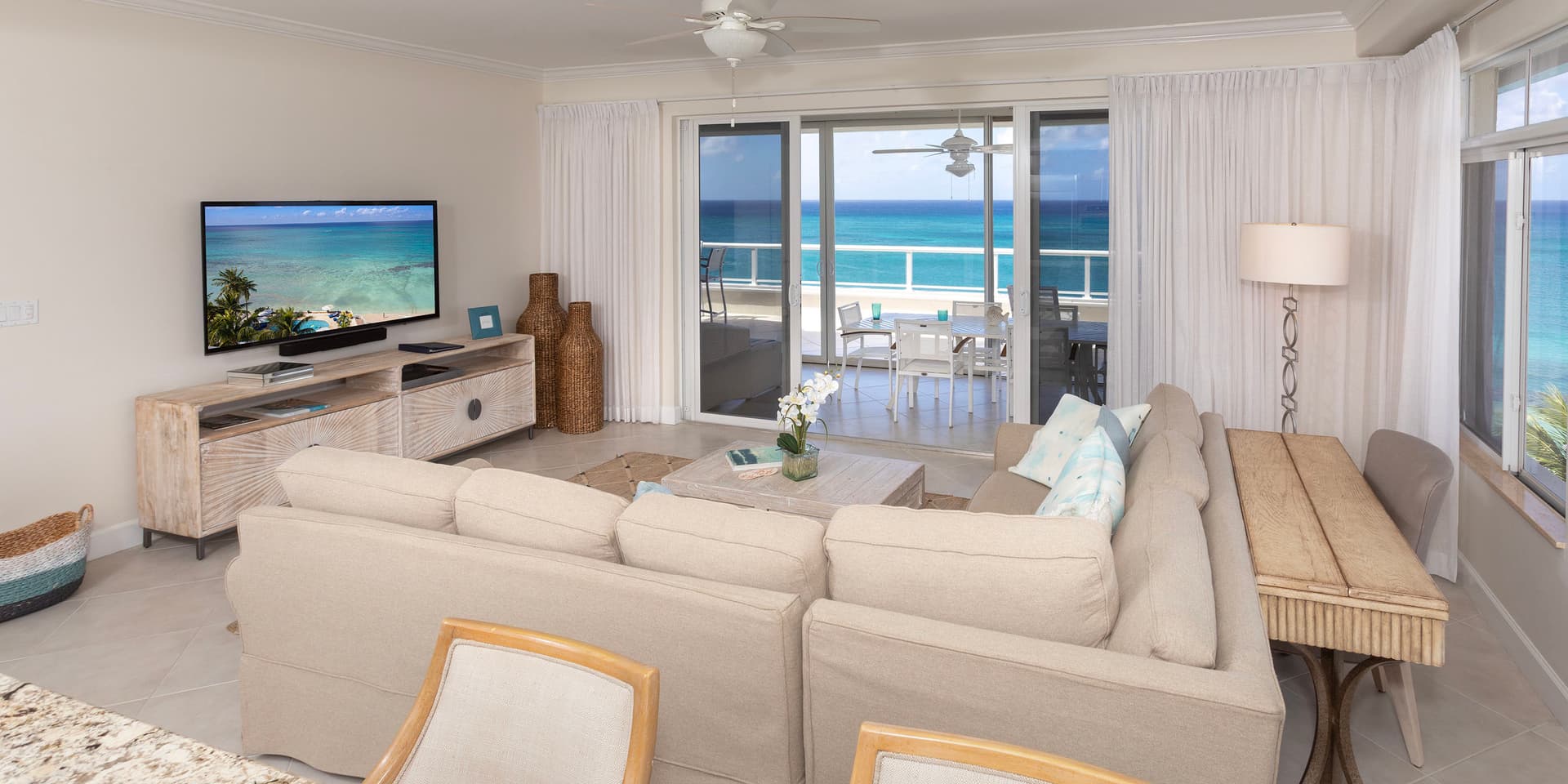 Oceanfront Elegance Condo - Image 2