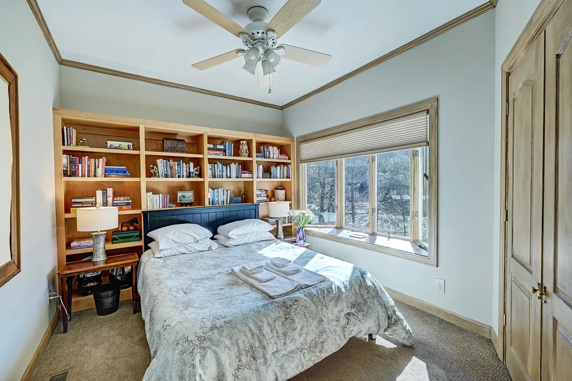 Landover Lodge - Image 22