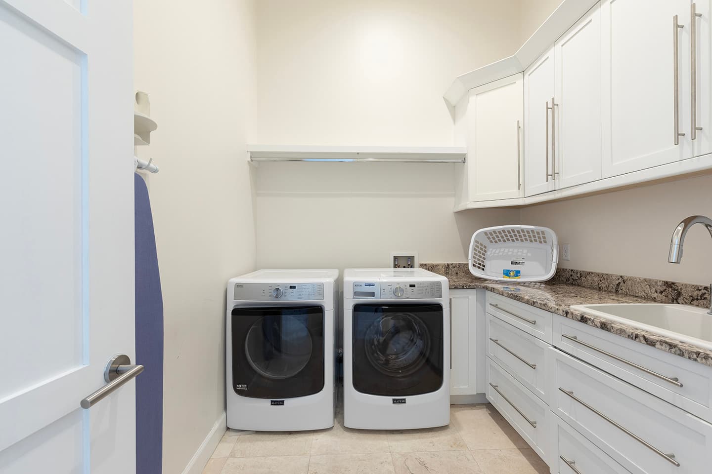 Sun-Touched Haven - Image 33