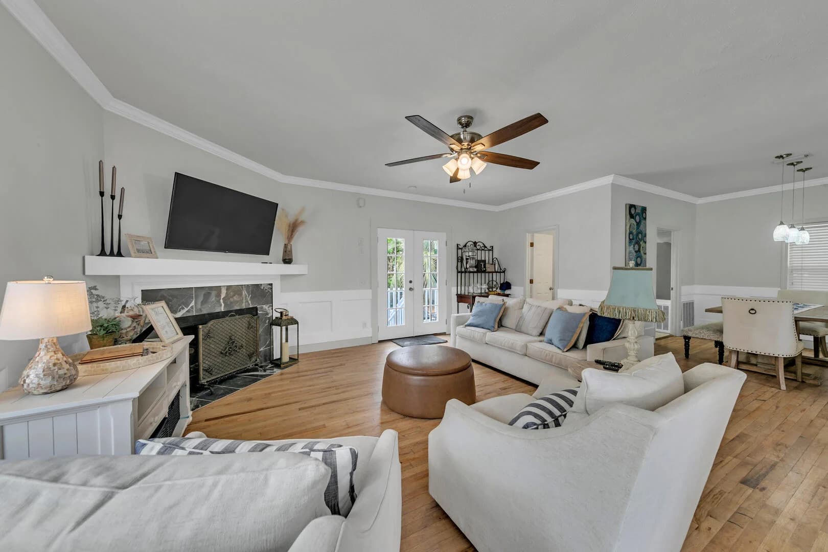 Rainbow Fish Home - Image 20