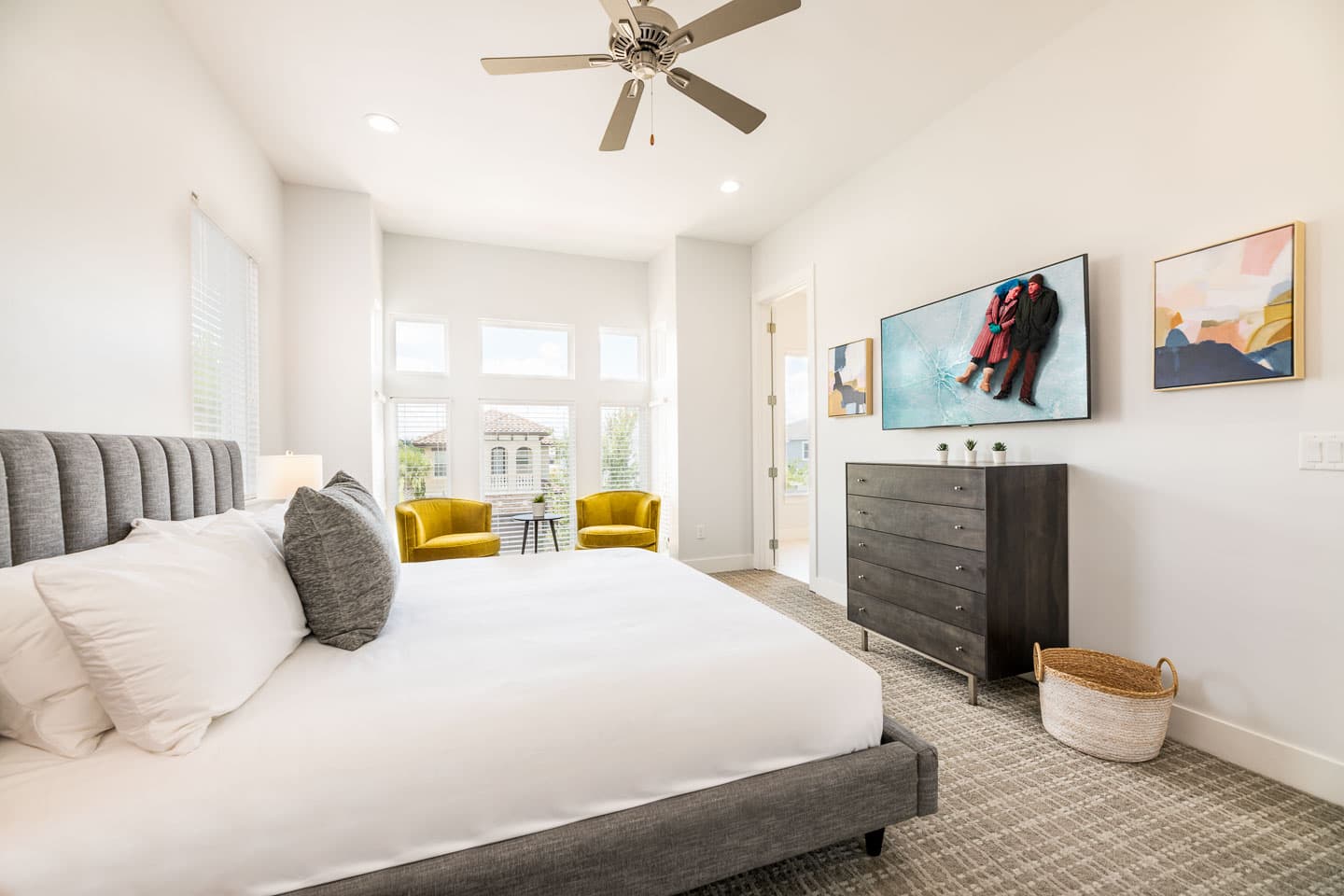 The Marvelously Mod Villa - Image 29