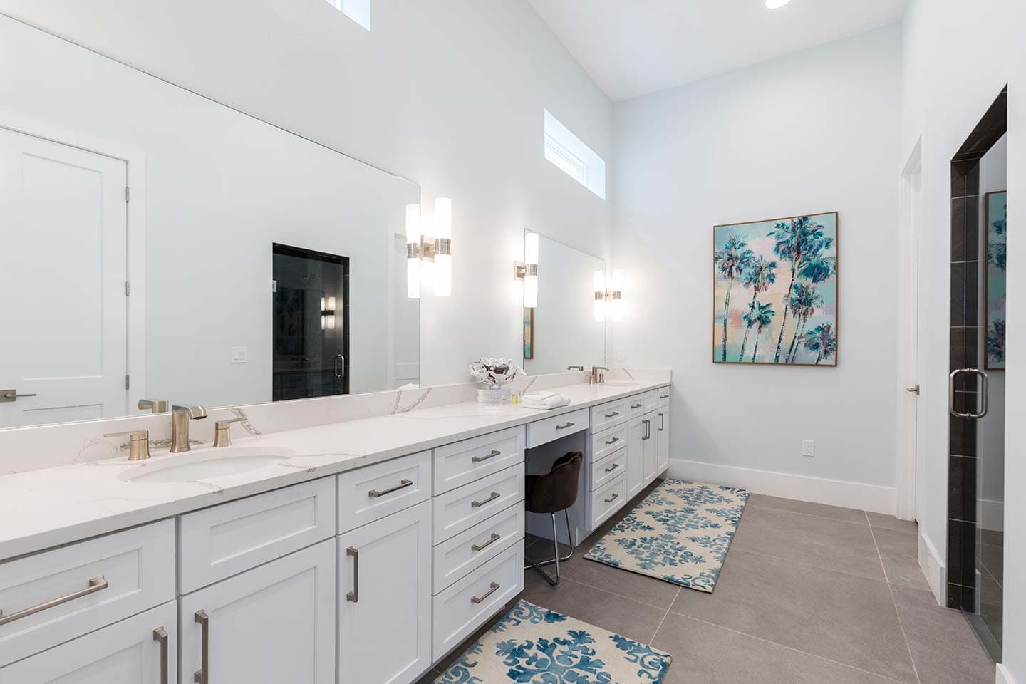 Modern Chic Mansion - Image 17