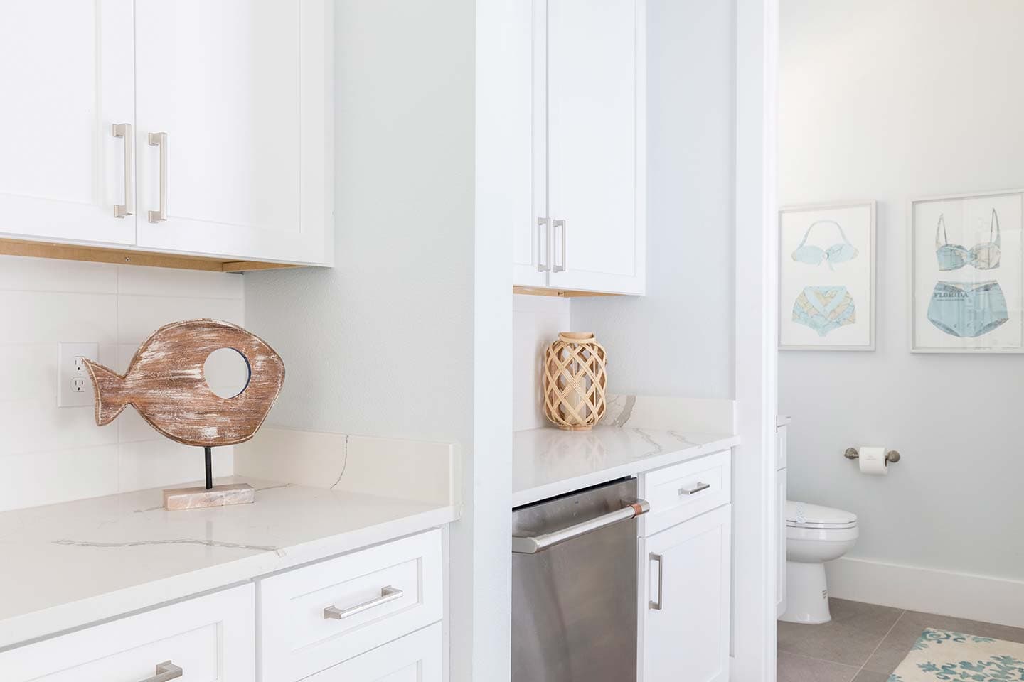 Modern Chic Mansion - Image 40