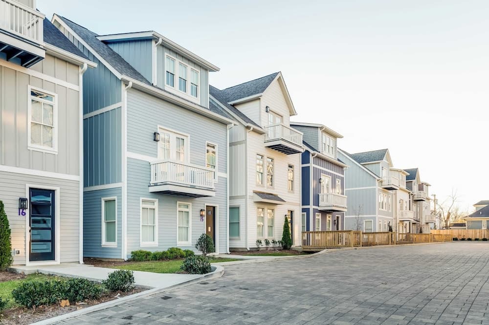 Broadway Nest - Image 1