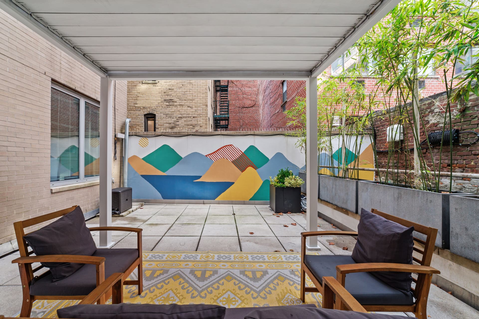 Gotham House I - Image 37