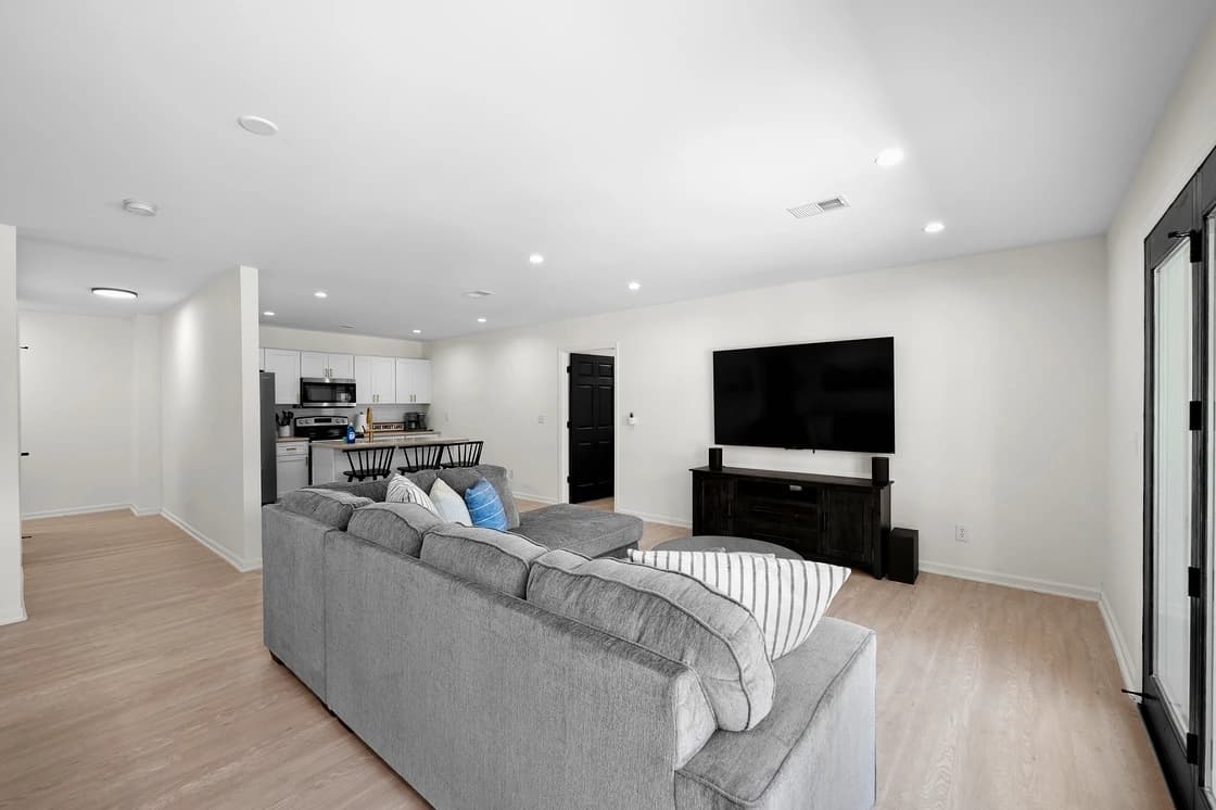 Knotty Pines - Image 34