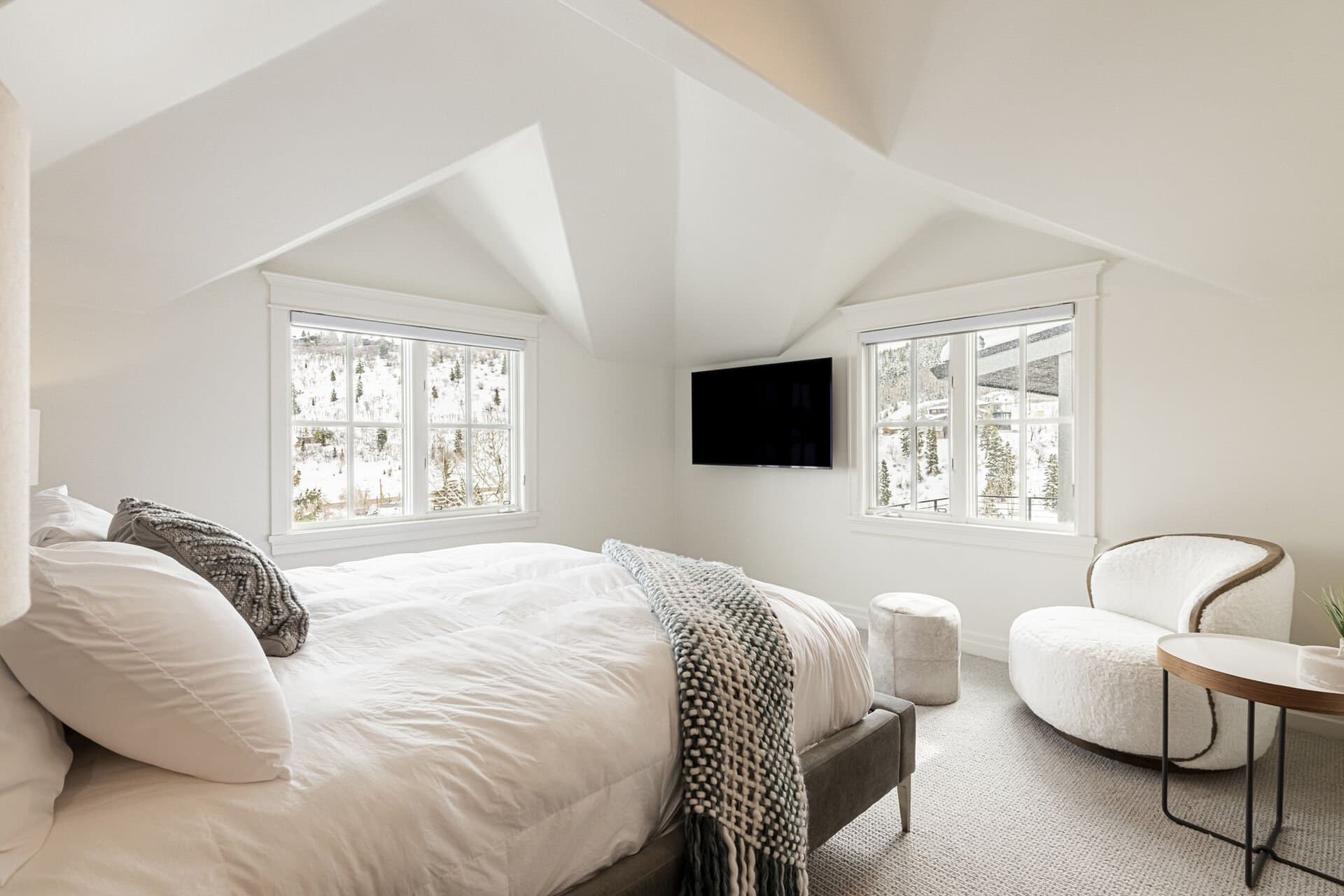 Elevation Estate - Image 20