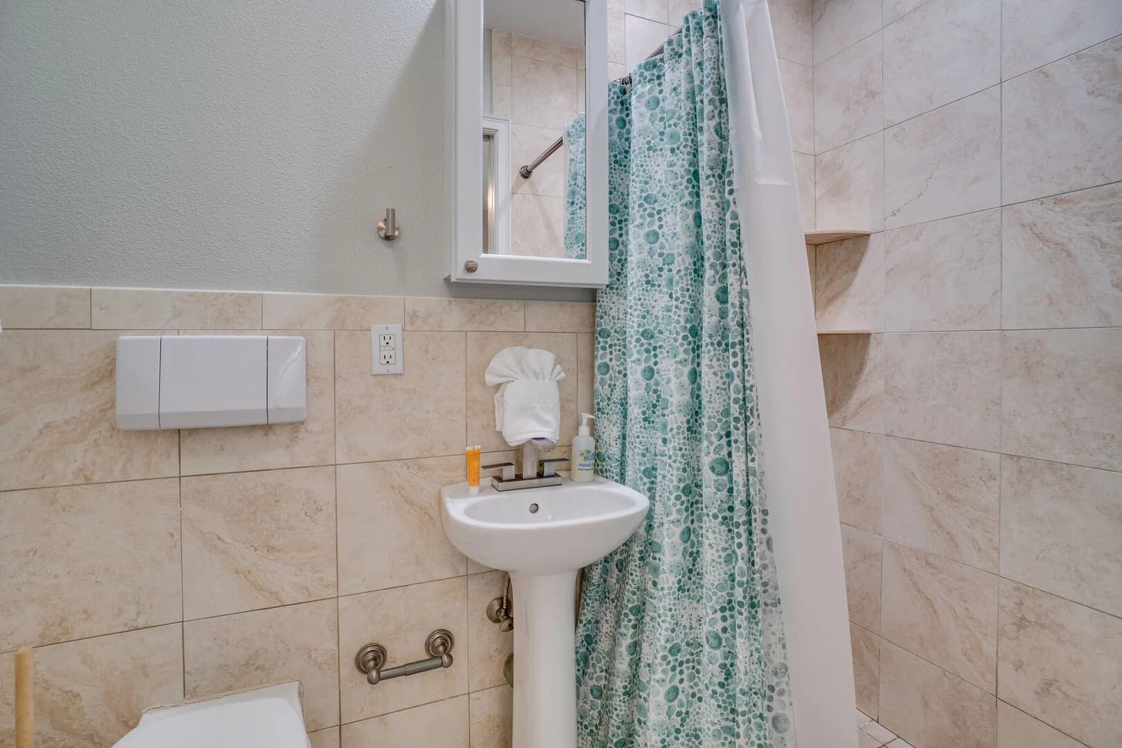 Blue Lagoon House - Image 25