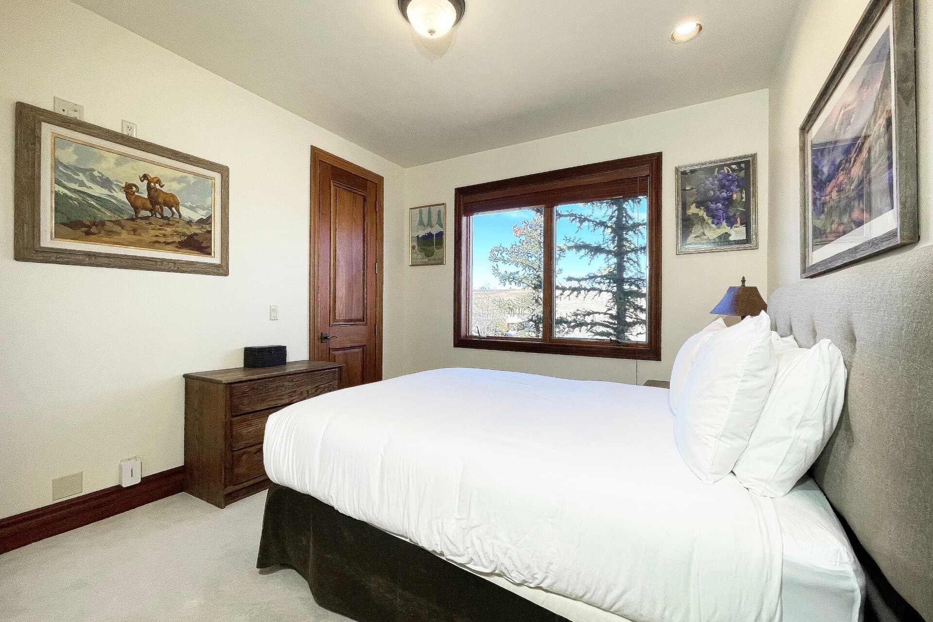 Point Place Lodge - Image 18