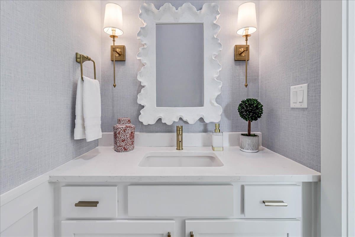 Walking on Sunshine - Image 32