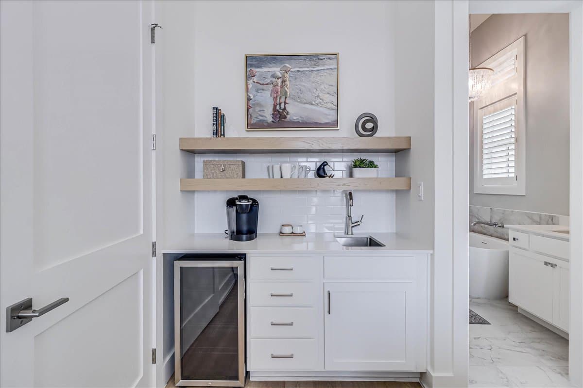 Walking on Sunshine - Image 19