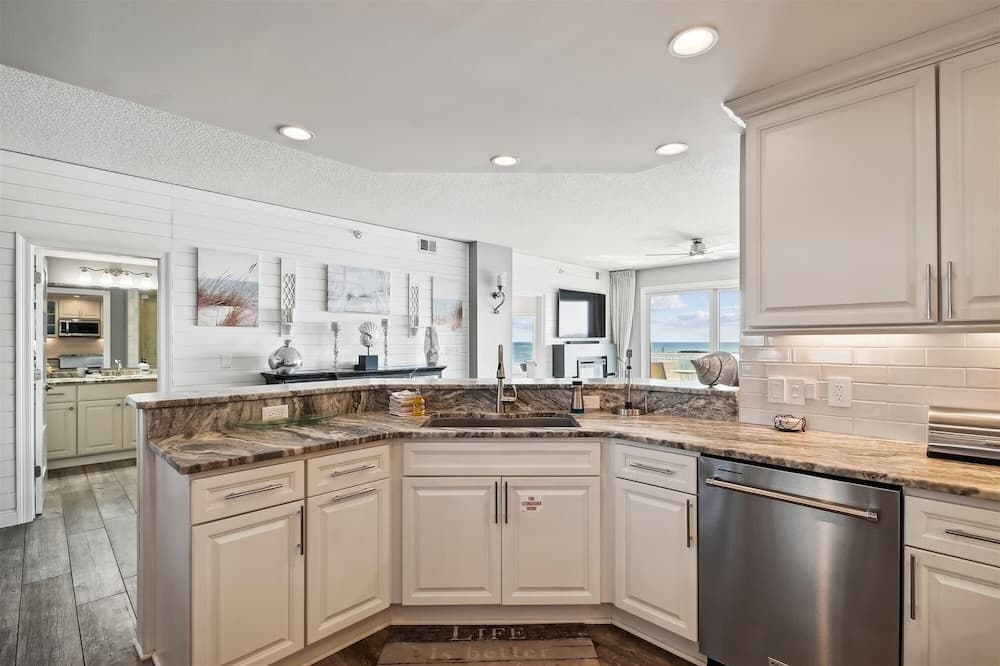 Waterview Towers #732 - Image 12