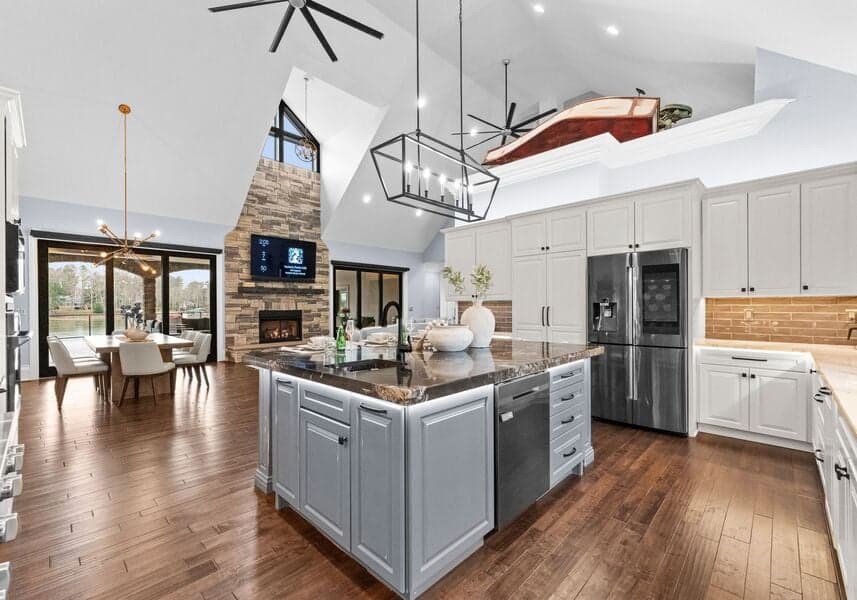 Lucent Sunset Retreat - Image 10