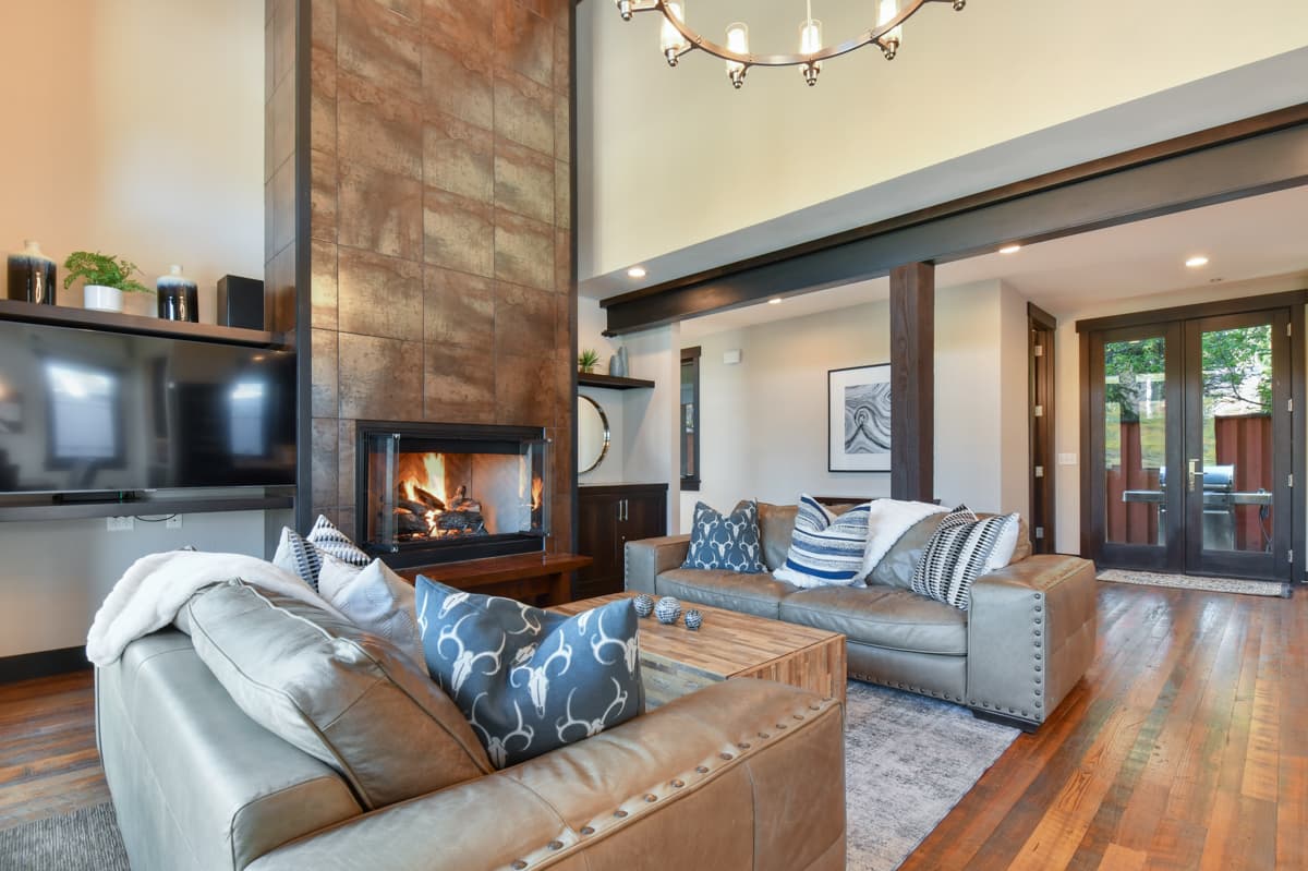 Red Wagon House - Image 6