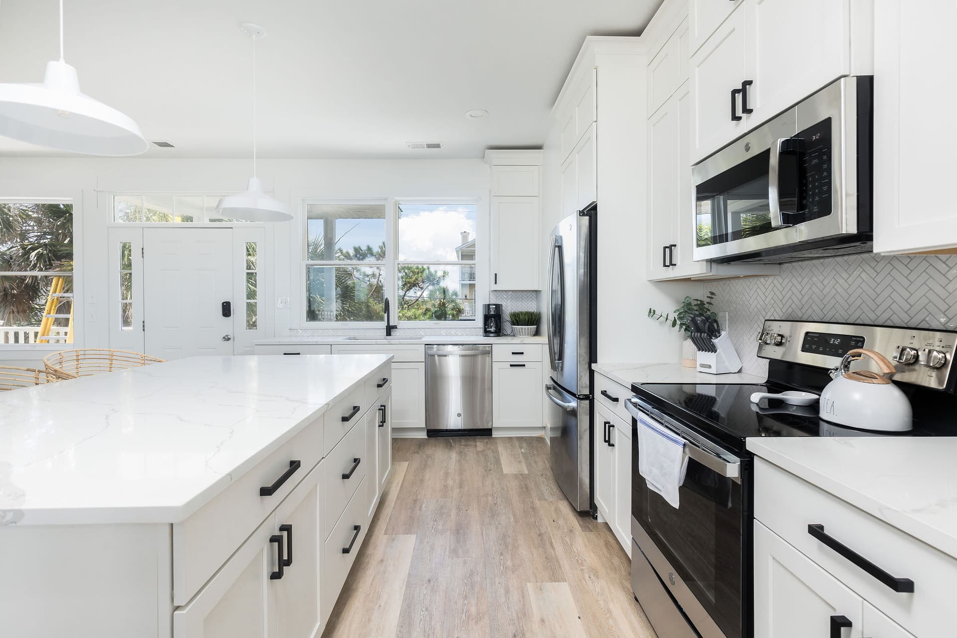 Humphrey's Hideaway - Image 11