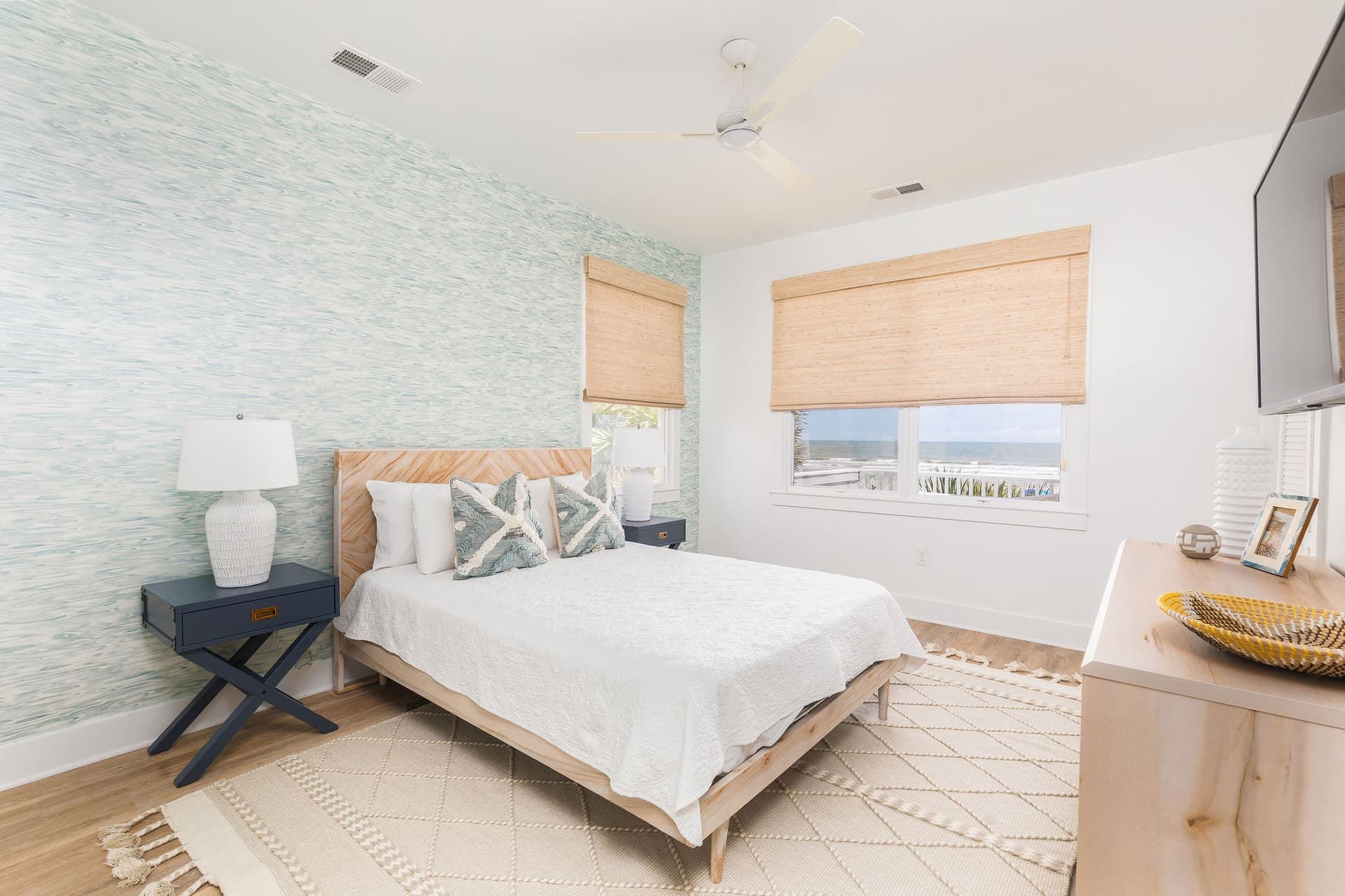 Humphrey's Hideaway - Image 25