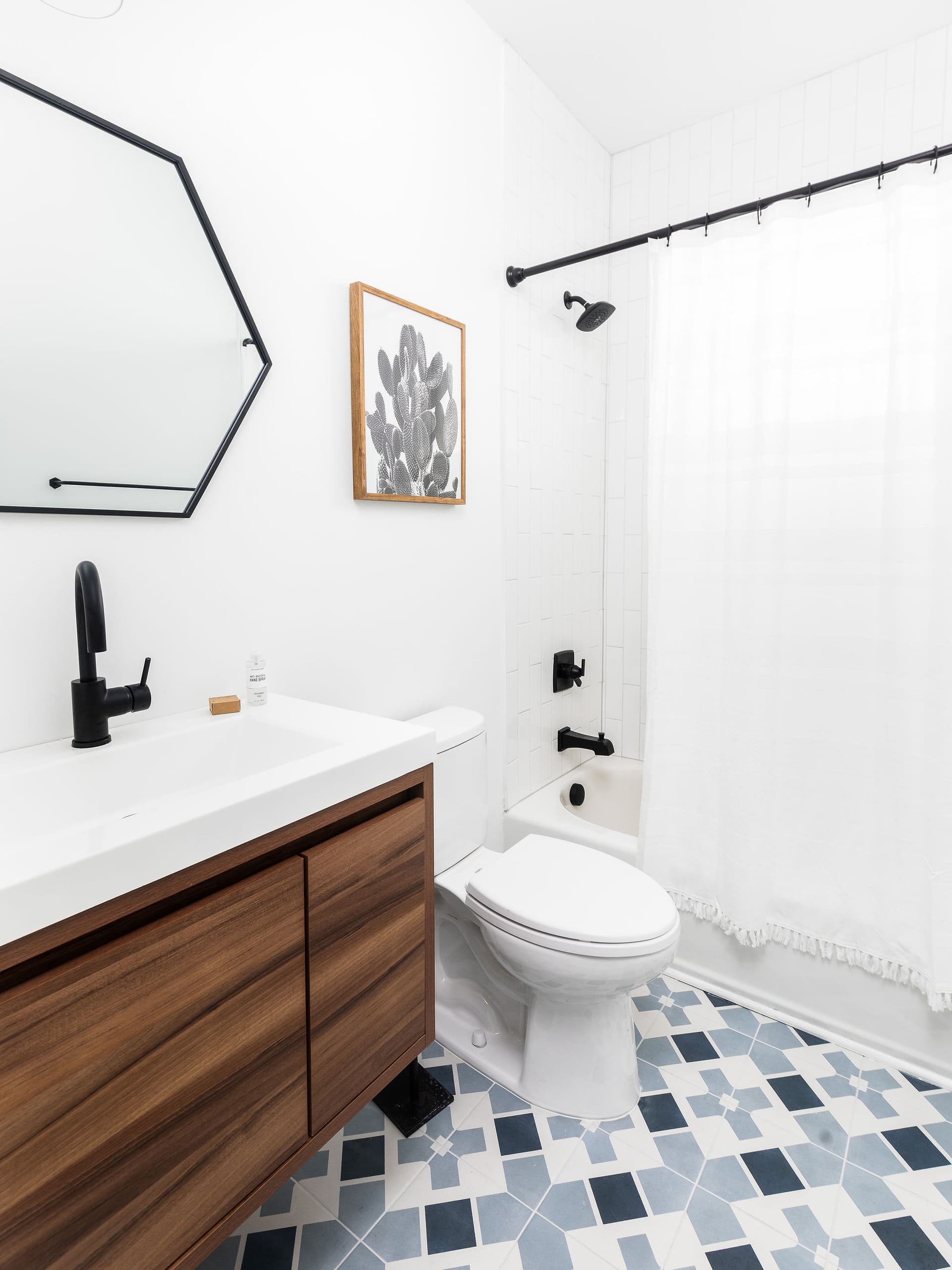 Humphrey's Hideaway - Image 27