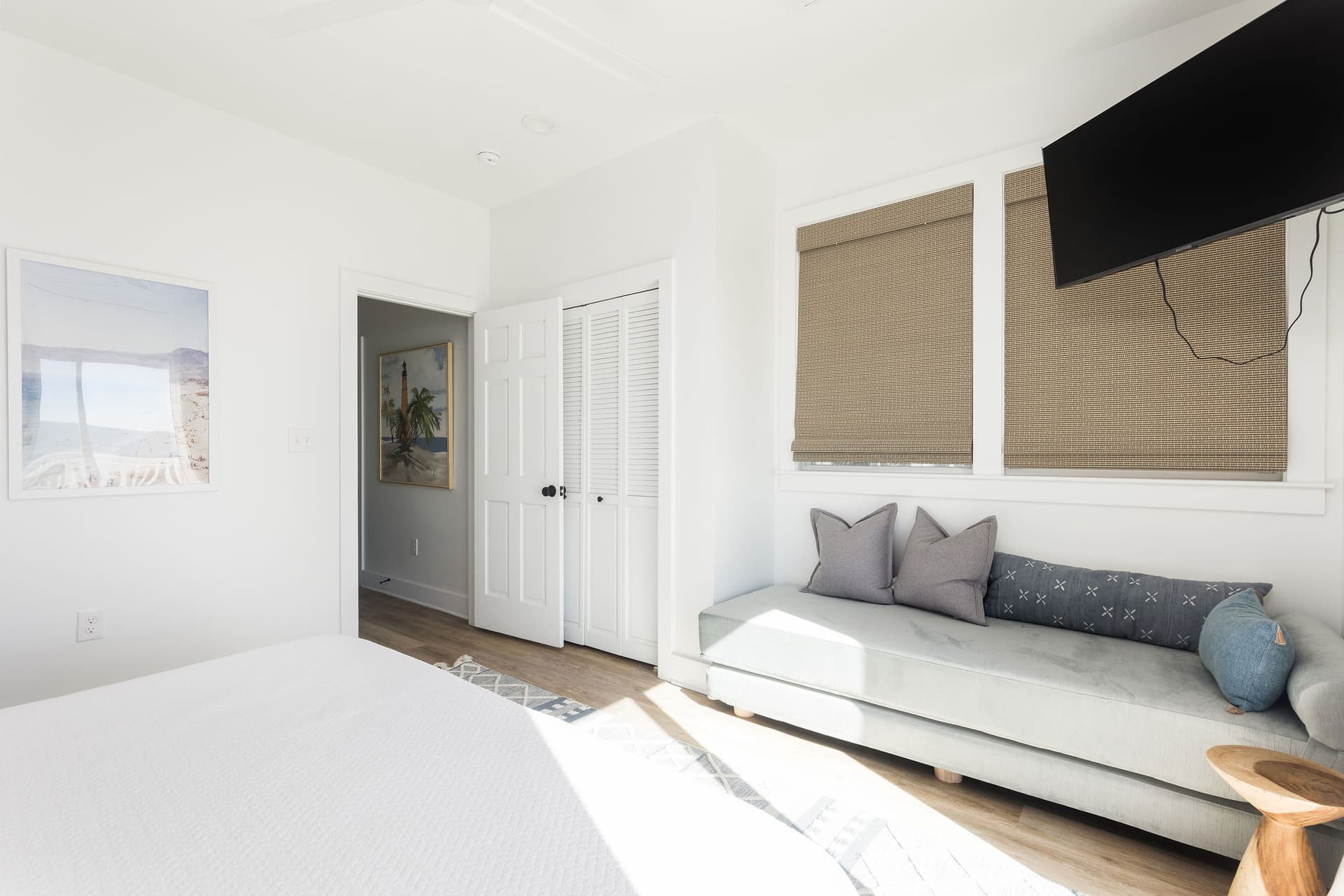 Humphrey's Hideaway - Image 30